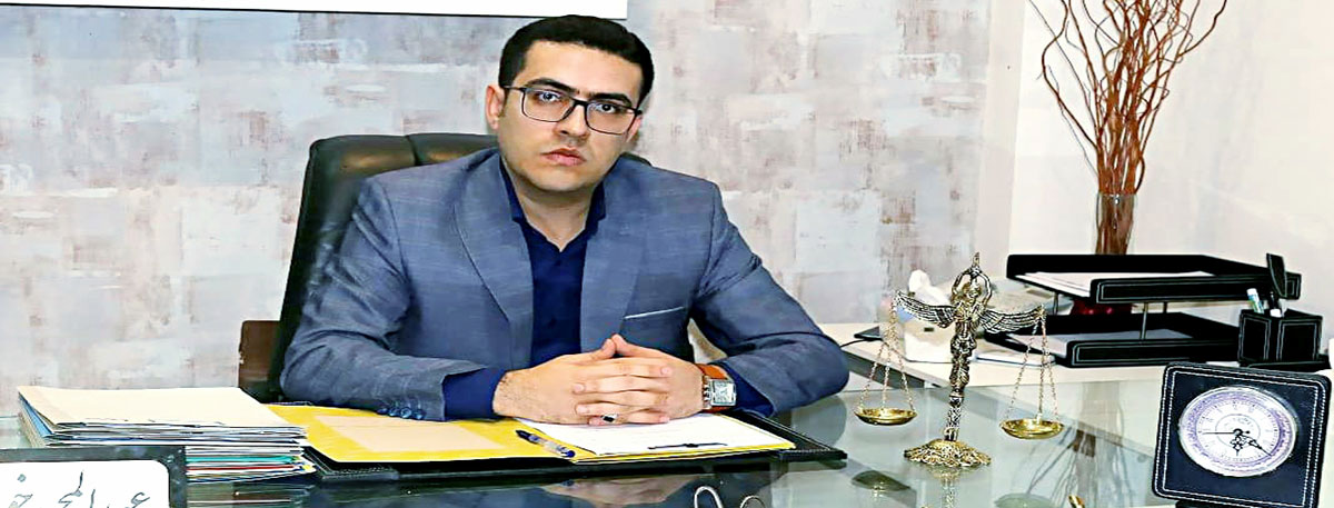 عبدالمجید خویلدی در دفتر وکالت